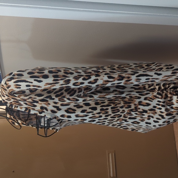 Leopard print body con dress - Picture 3 of 7